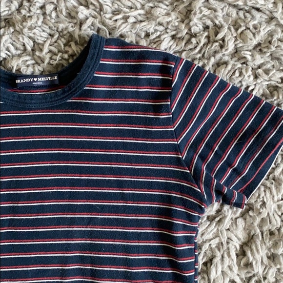 Brandy Melville Tee 🤩 - Picture 3 of 3